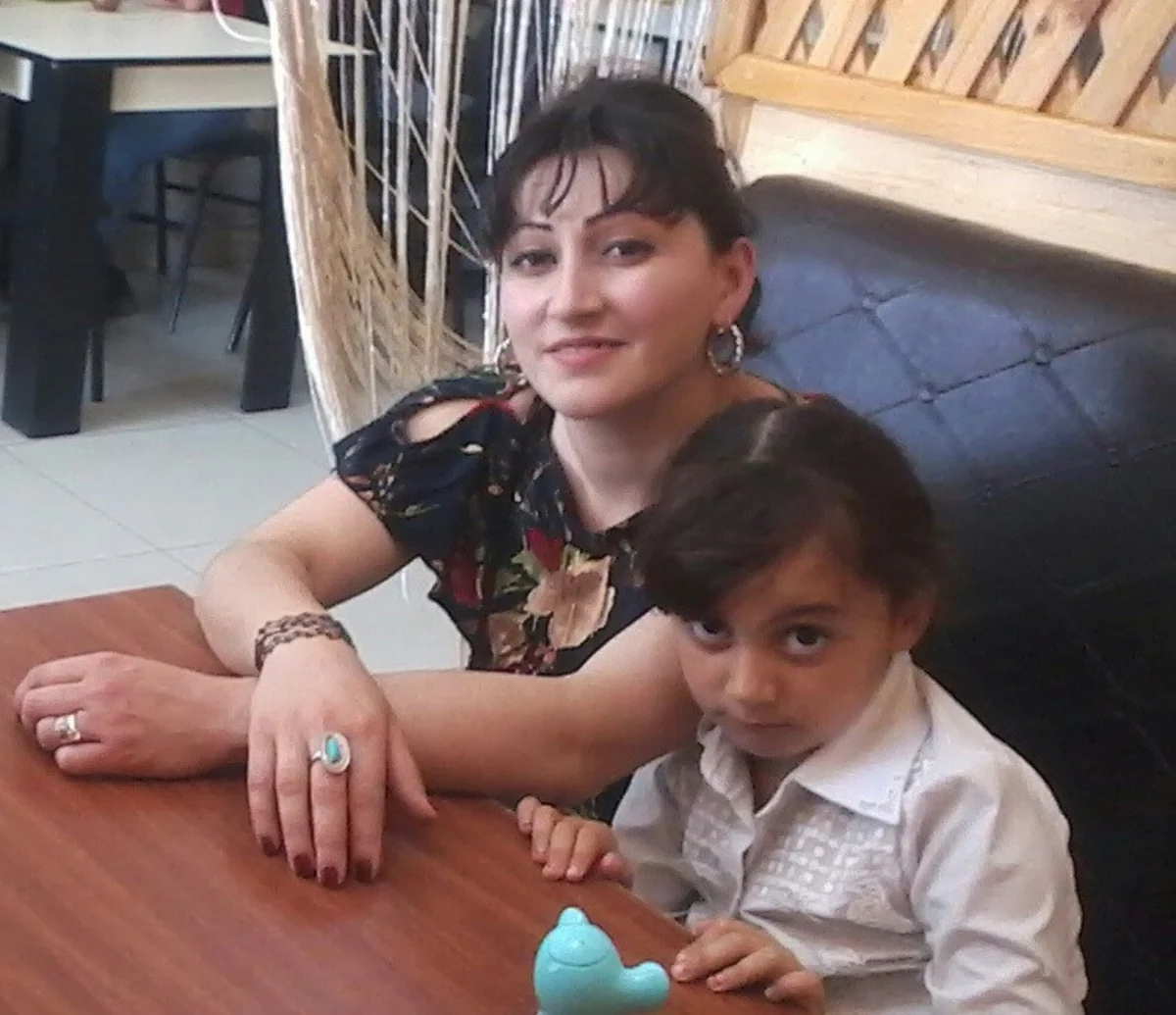 Qusarda 32 yaşlı qadın azyaşlı qızı ilə birlikdə itkin düşüb - FOTO