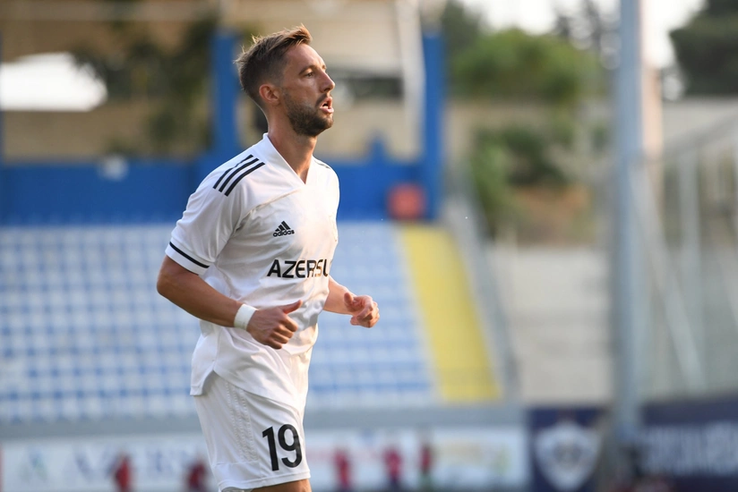 Filip Ozobiç: De Byaziyə Azərbaycan millisinə kömək edəcəyimə söz verdim