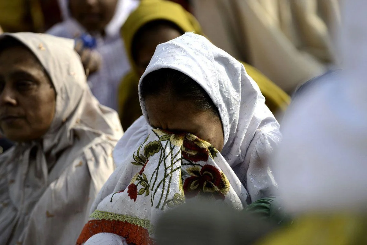 Hindistanda dəfn mərasimi zamanı onlarla insan həlak olub