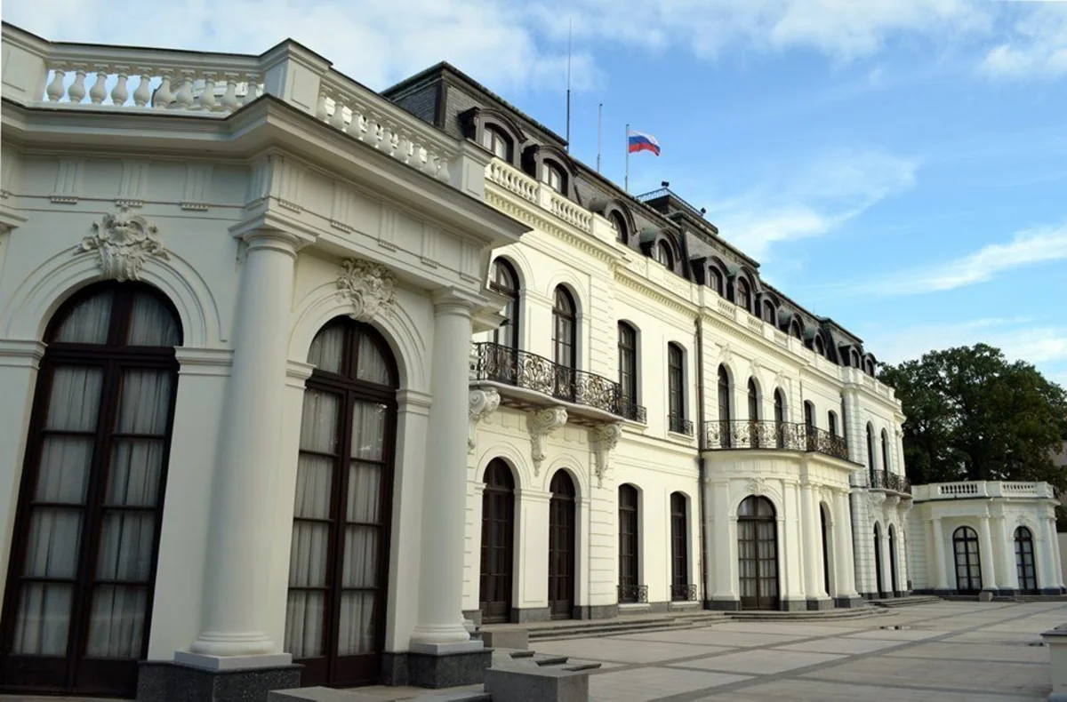 Russia declares two Czech diplomats persona non grata