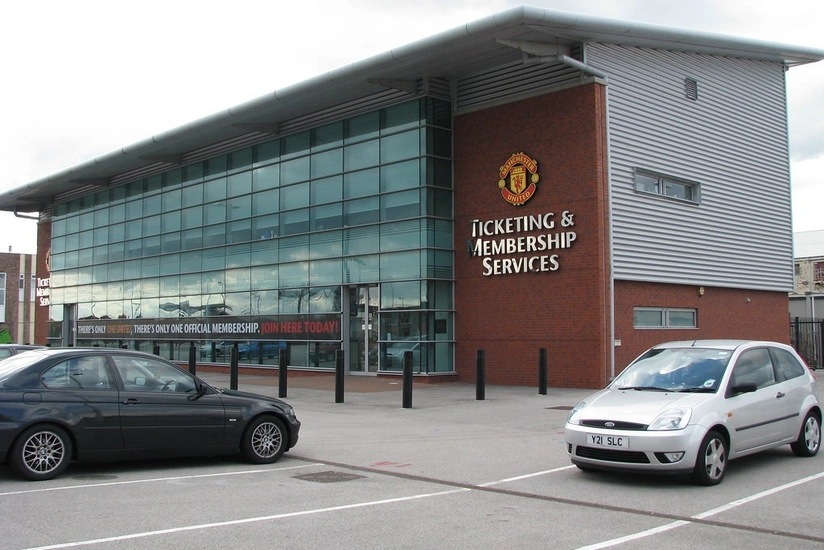 “Mançester Yunayted”in borcu 450 milyon avroya yüksəlib