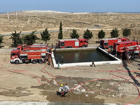 FHN-in Dövlət Yanğından Mühafizə Xidməti neftyığma məntəqəsində təlim keçirib