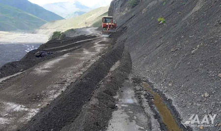 Quba-Xınalıq yolu boyunca hərəkət bərpa olunub