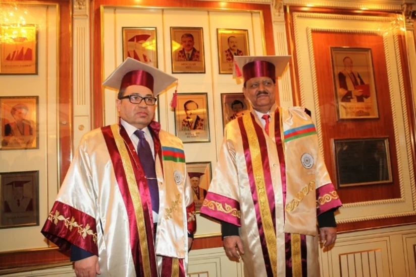 Pakistan prezidentinə BDU-nun fəxri doktoru diplomu təqdim olunub - FOTO