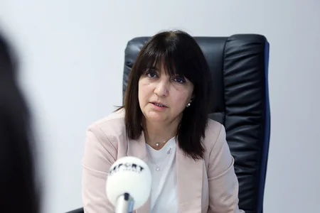 Üzvlük haqqı 100 manat olan kitabxanadan - REPORTAJ