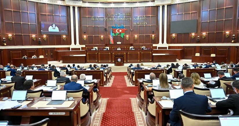 Last meeting of Azerbaijani Parliament's extraordinary session kicks off