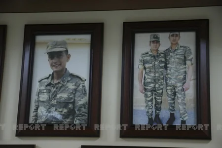 Yaralı halda döyüşü davam etdirmiş şəhidin büstünün açılışı olub