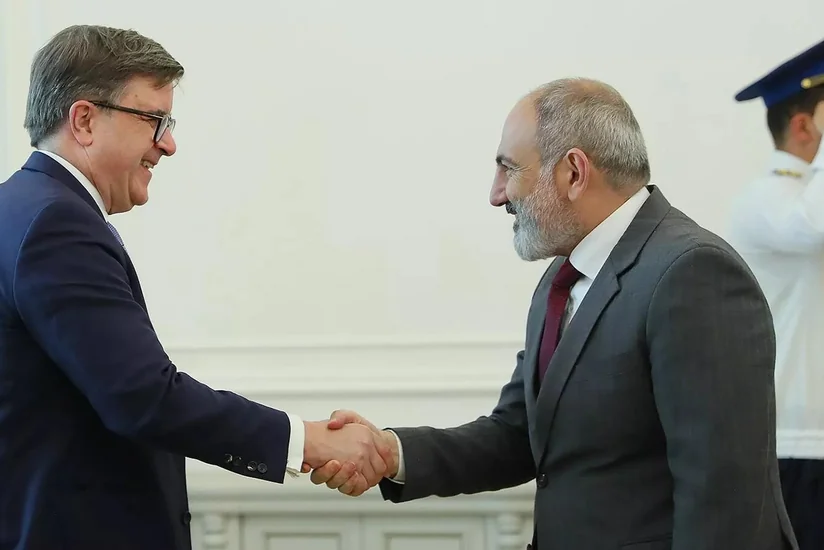 ABŞ-nin “dostlar klubu”na giriş: Qərb Ermənistandan proteksiyası üçün nə tələb edir