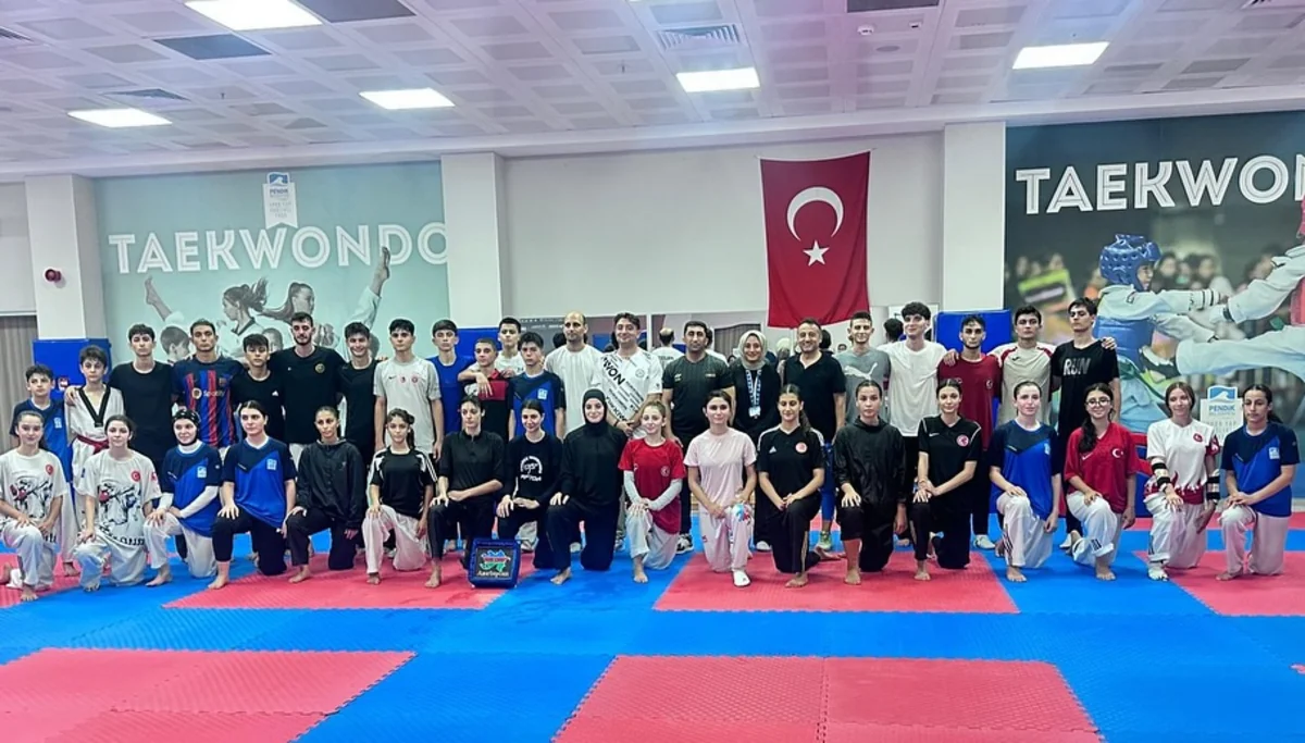 Azərbaycan taekvondoçuları İstanbulda təlim-məşq toplanışında iştirak edirlər