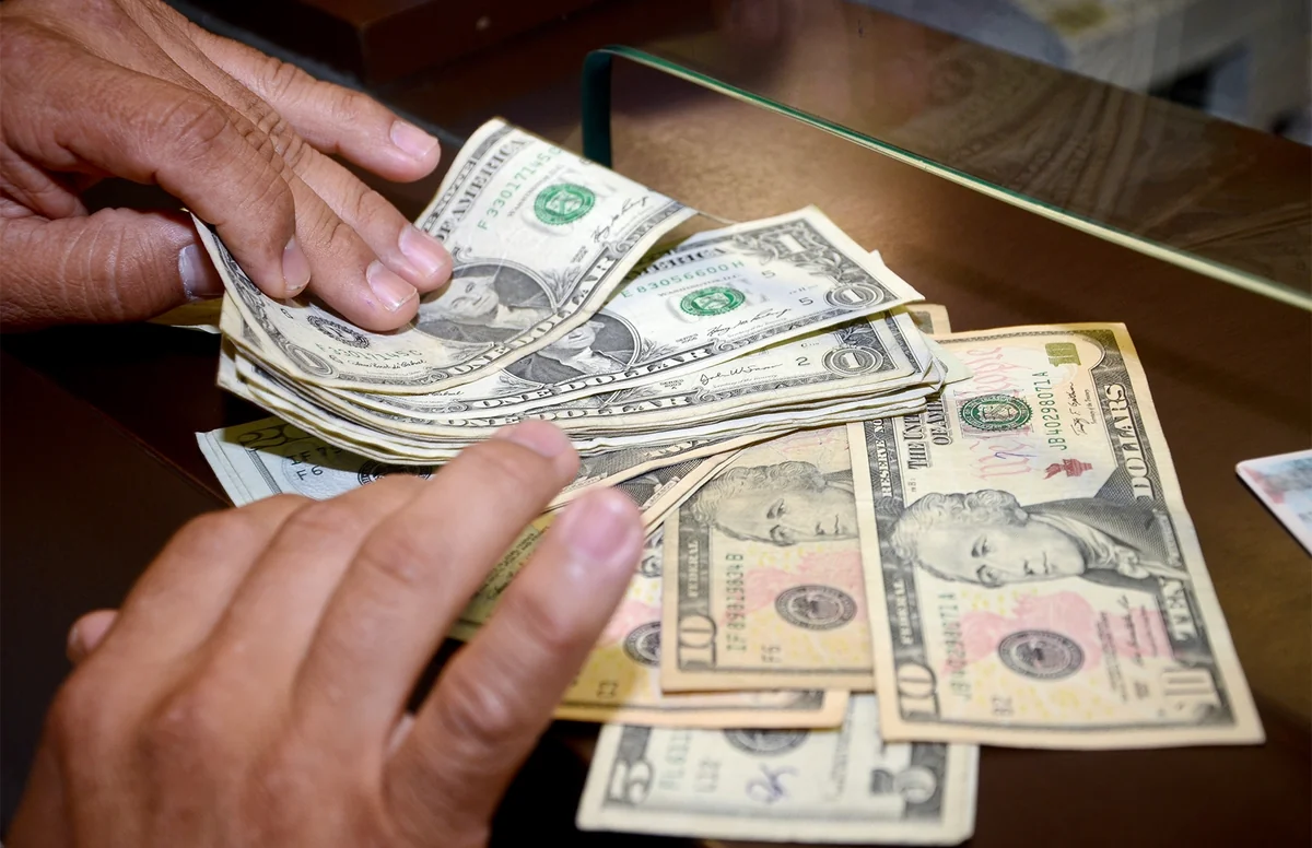 Central Bank of Azerbaijan keeps USD exchange rate stable