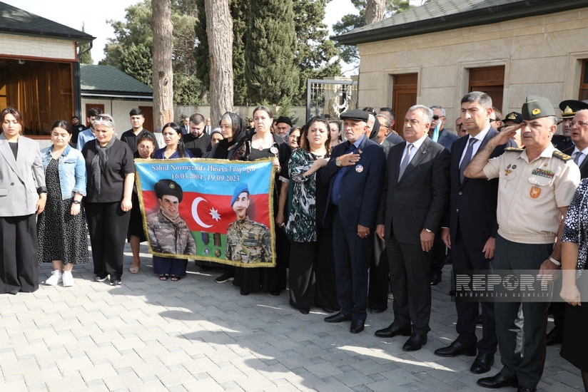 İkinci Şəhidlər Xiyabanında antiterror əməliyyatlarında şəhid olan hərbi qulluqçuların anım tədbiri keçirilib