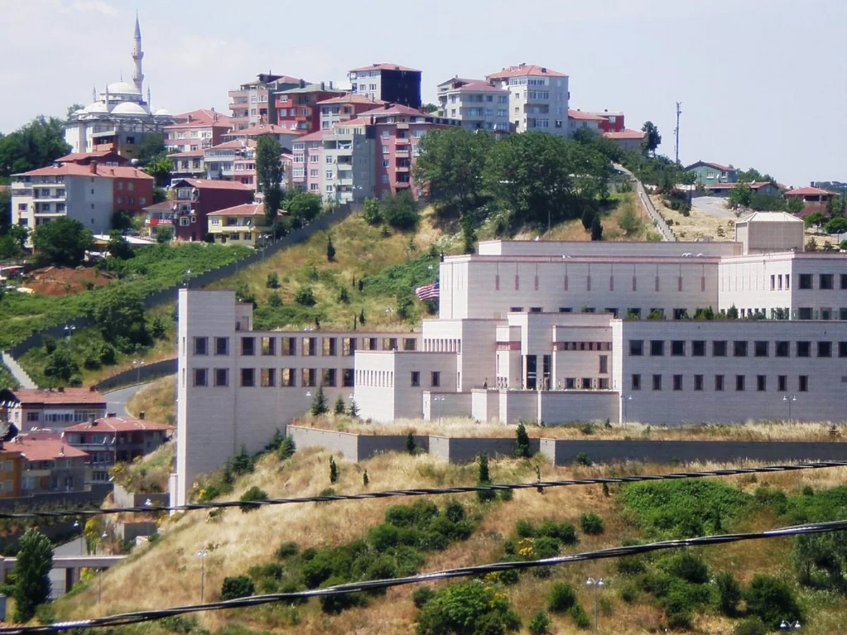 ​ABŞ-ın Türkiyədəki konsulluğuna silahlı basqın olub - YENİLƏNİB