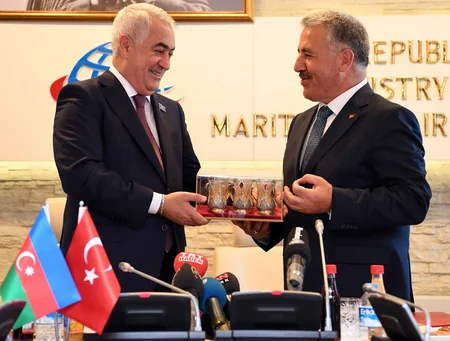 Azərbaycan, Gürcüstan və Türkiyə dəmir yolları idarələrinin rəhbərləri görüşəcək - FOTO
