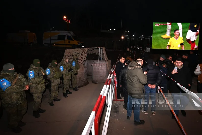 Şuşa-Xankəndi yolunda nümayişçilər və sülhməramlılara Fransa-Mərakeş oyununu izləmək üçün şərait yaradılıb