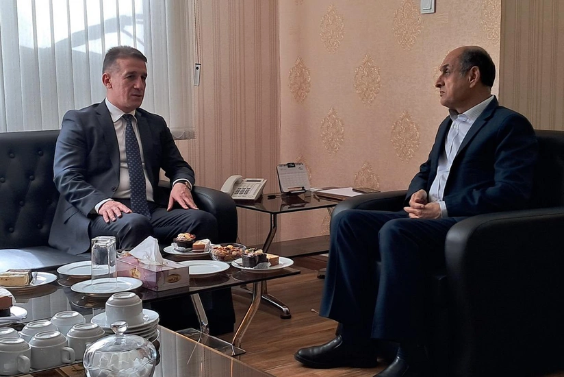 Посол Азербайджана в Иране обсудил двусторонние отношения с губернатором провинции