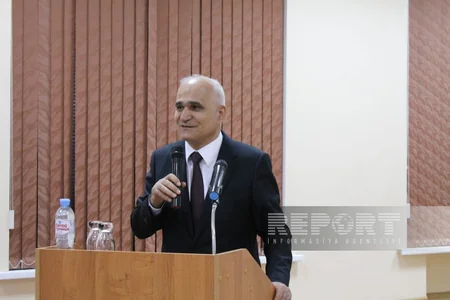 Azərbaycan nümayəndə heyəti Həştərxanda Heydər Əliyev adına məktəbdə olub