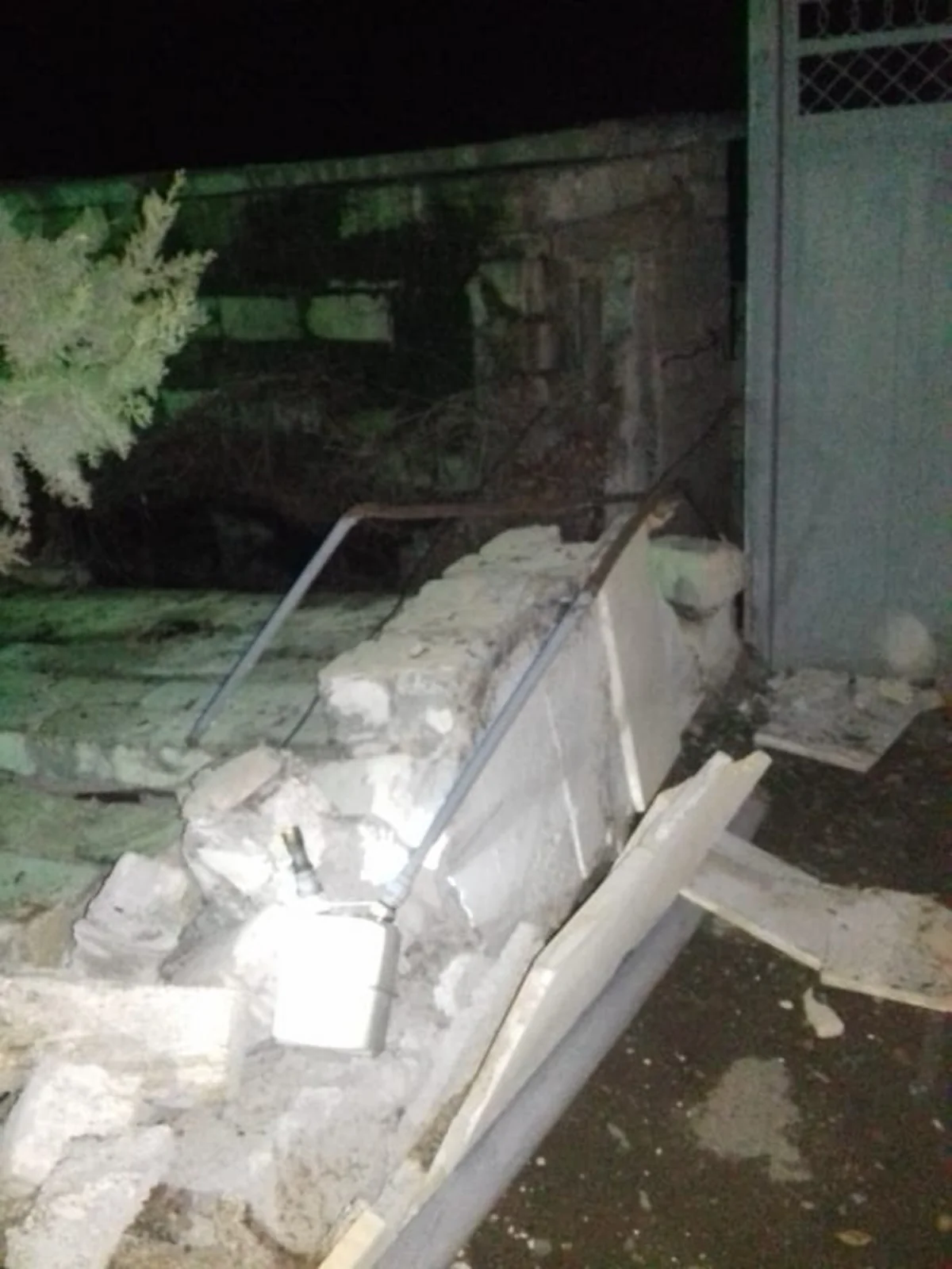 Saatlıda daş hasar aşdı, qaz xətti zədələndi