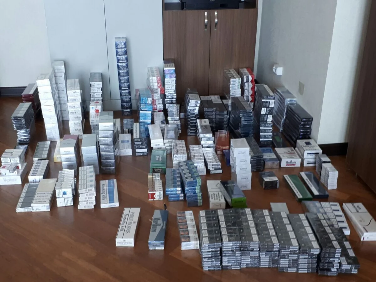 Azərbaycan gömrükçüləri 73 340 ədəd siqaret müsadirə ediblər