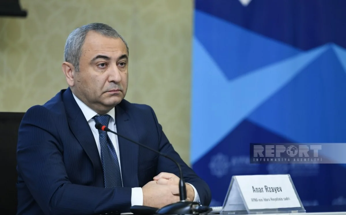 AYNA sədri: Bakıda avtobusların 50 %-dən çoxu dəyişməlidir