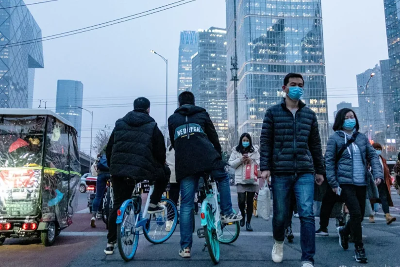 Ученые из Китая оценили вероятность искусственного происхождения COVID-19