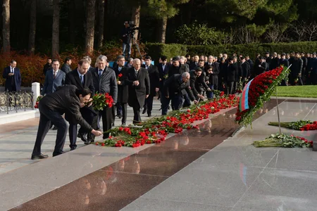 Руководство SOCAR посетило могилу общенационального лидера Гейдара Алиева