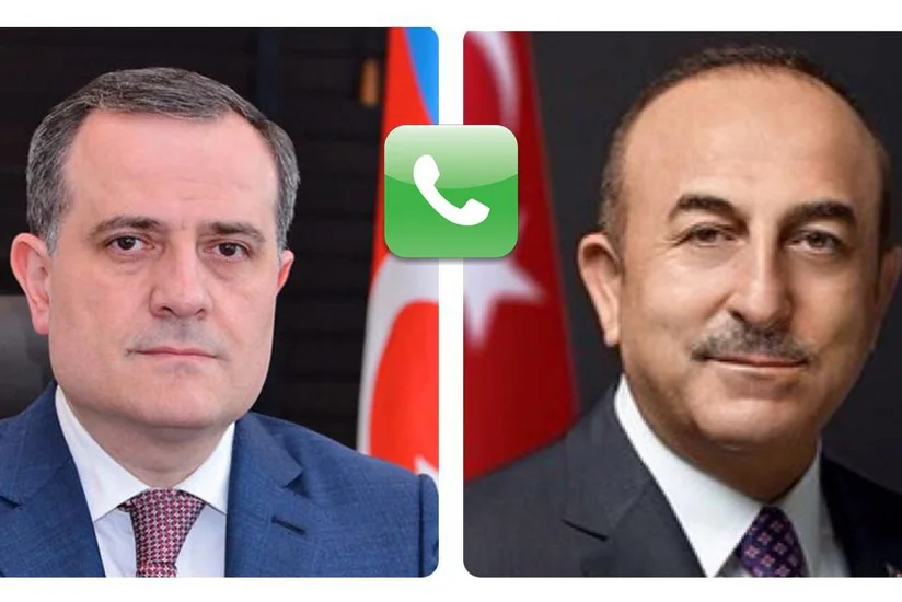 Azerbaijani, Turkish FMs hold phone talk