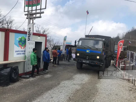 38 vehicles of Russian peacekeepers move freely on Khankandi-Lachin road