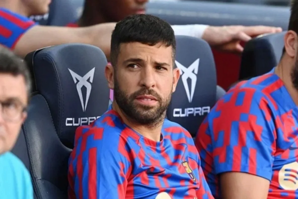 Barselona aparıcı futbolçusu ilə vidalaşmağa hazırlaşır