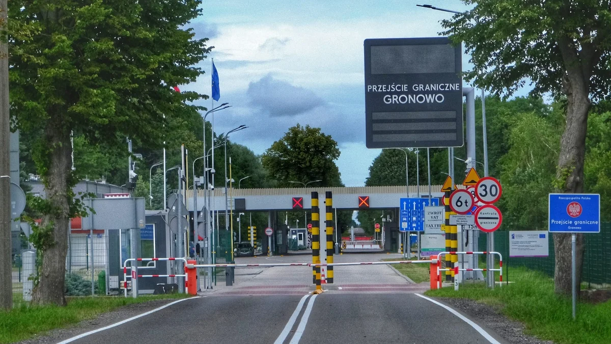 Polşa sabahdan Rusiya avtomobillərinin ölkəyə girişinə qadağa qoyacaq