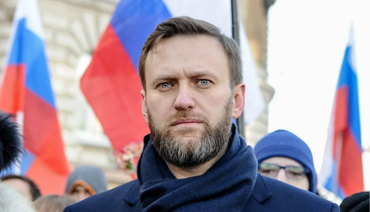 Aleksey Navalnının cinayət işinə baxan hakim istefa verib