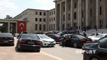 Türkiyə parlamentinin binası partlayışdan sonra - FOTOREPORTAJ