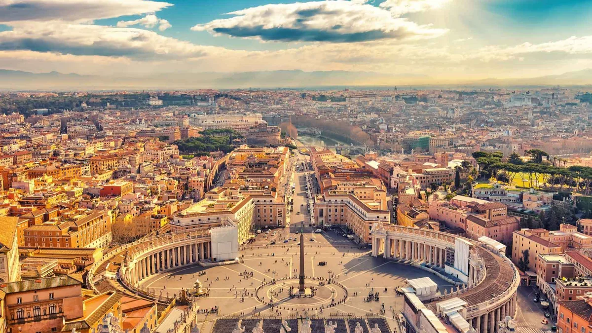 Italy’s public debt hits record
