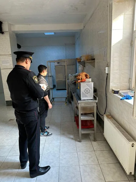 Bakıda sanitariya-gigiyena qaydalarını pozan şəxslər cərimələnib
