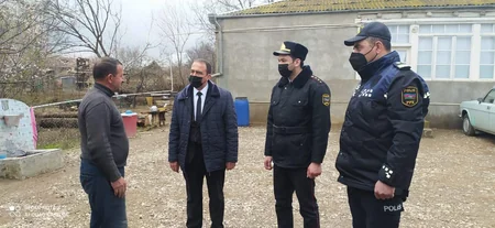   Goranboyda polislər şəhid ailələrinə bayram sovqatı paylayıb