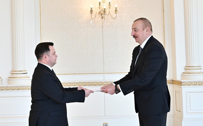 İlham Əliyev Moldovanın yeni səfirinin etimadnaməsini qəbul edib - YENİLƏNİB
