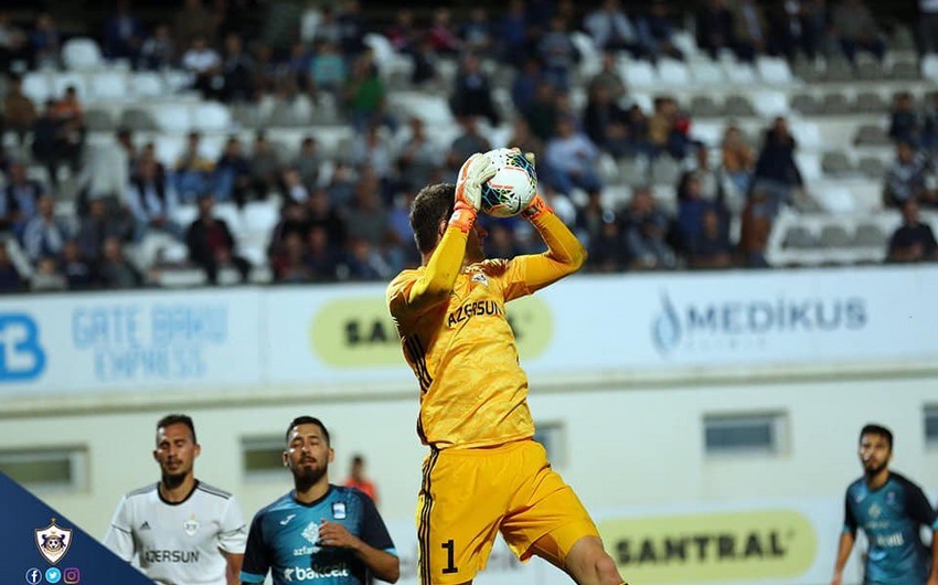 Qarabağın sabiq üzvü dünyanın ən yaxşı 5 qapıçısını açıqladı