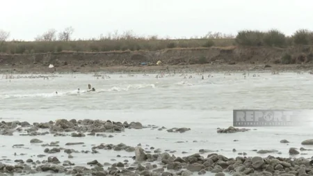 Dam collapses in Bala Kura delta in Azerbaijan's Neftchala