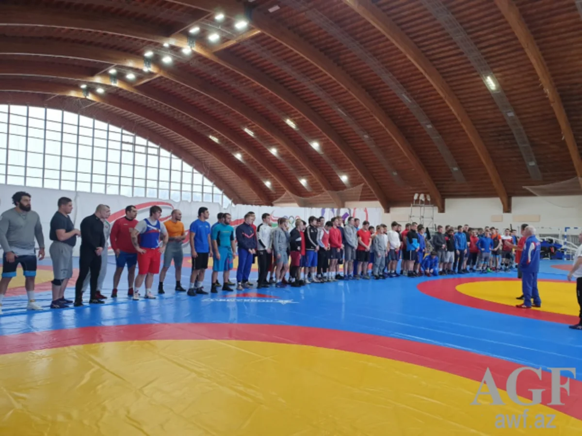 Güləş yığmalarımız ölkə xaricində təlim-məşq toplanışına başladı