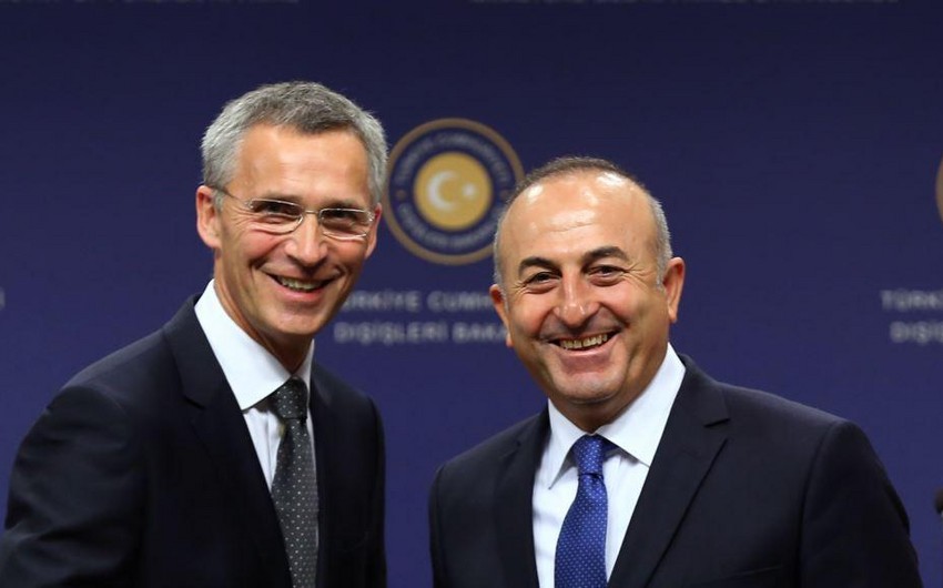 Mövlud Çavuşoğlu NATO-nun baş katibi ilə telefonla danışıb