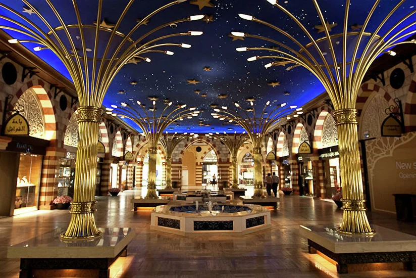 Dubai bans entertainment in cafes, restaurants