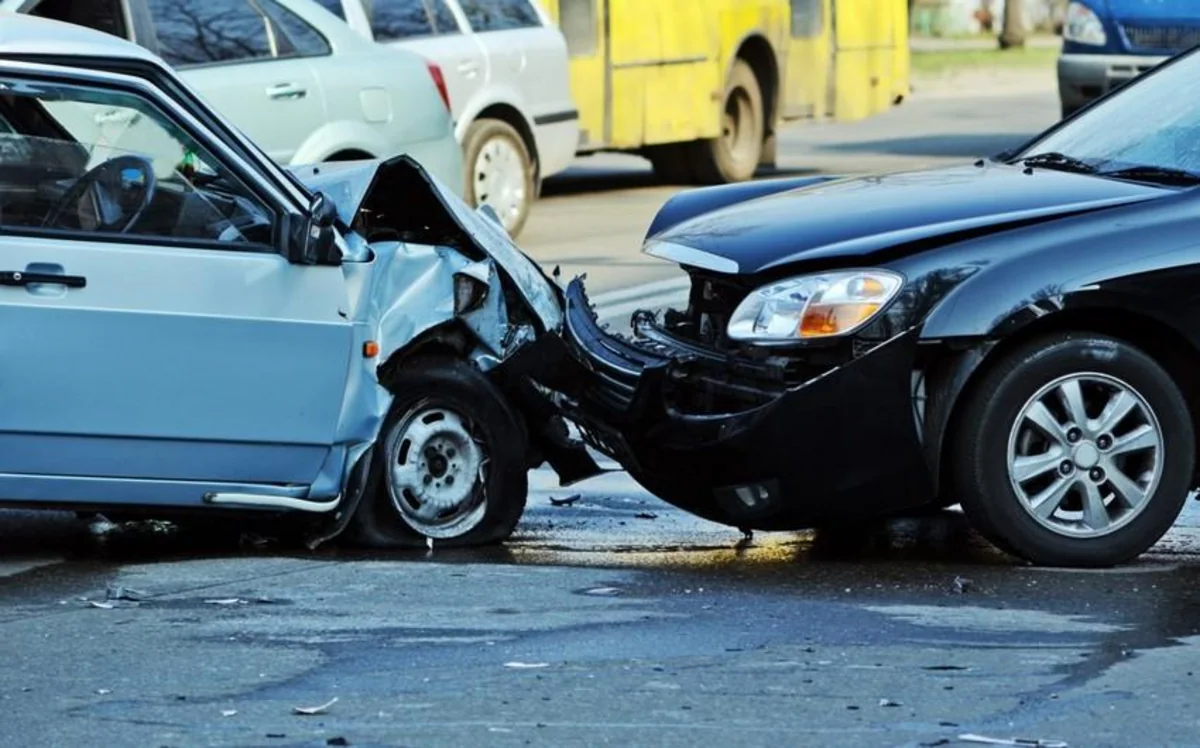 Goranboyda avtomobillər toqquşub, xəsarət alanlar var 