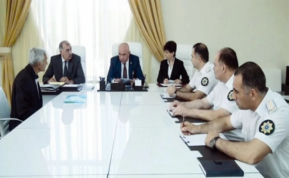 Dövlət Gömrük Komitəsinin sədri Qazaxda vətəndaşları qəbul edib