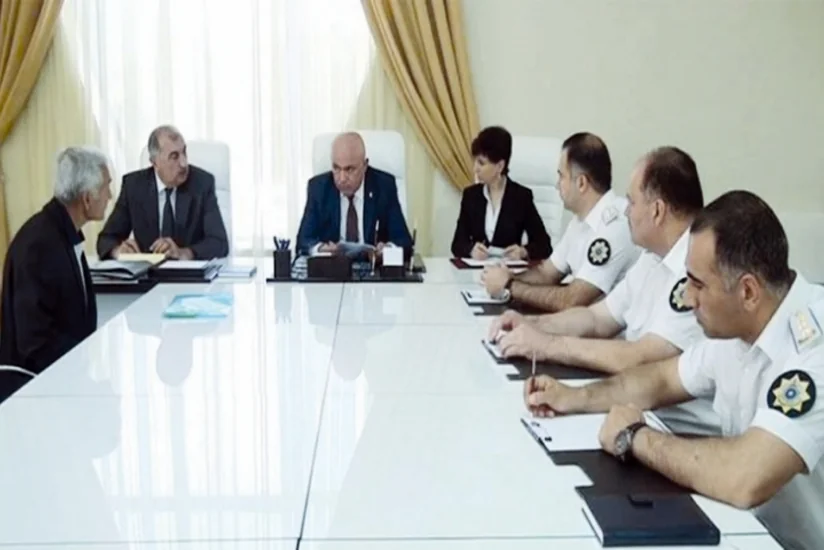 ​Dövlət Gömrük Komitəsinin sədri Qazaxda vətəndaşları qəbul edib