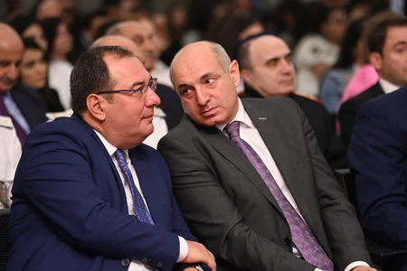 Vəkil olmaq istəyirəm adlı yay məktəbinin bağlanış mərasimi keçirilib