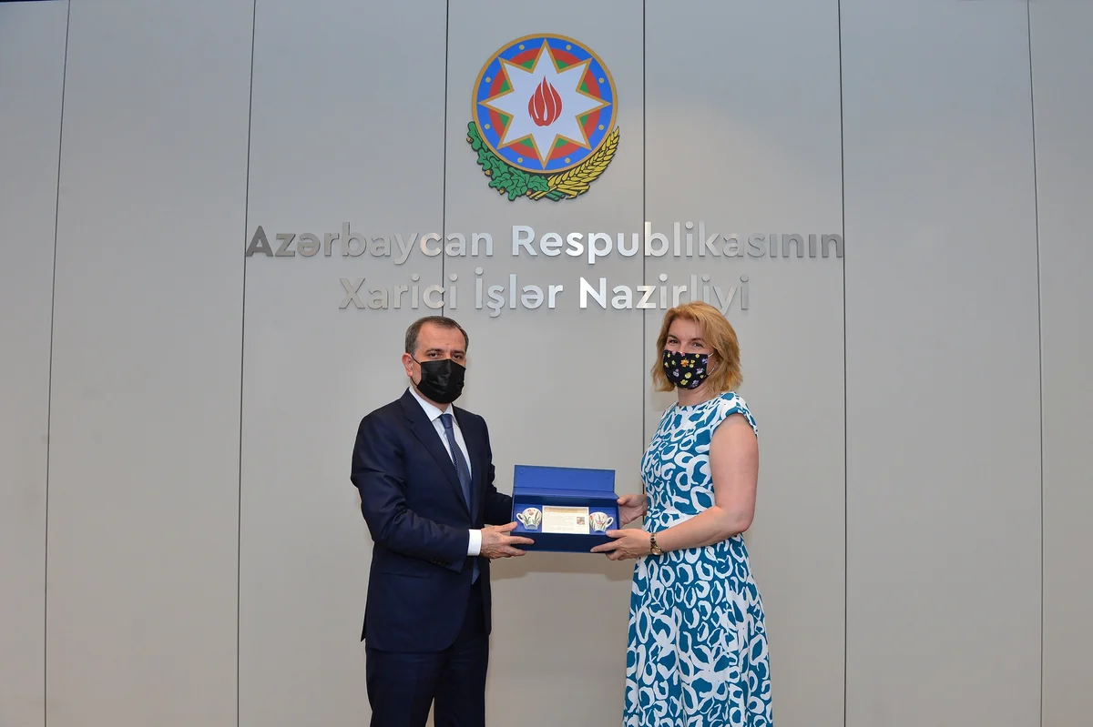 Jeyhun Bayramov meet with head of EBRD office in Azerbaijan