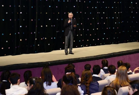 Gənc Tamaşaçılar Teatrında Azərbaycan Milli Peşəkar Teatrının 144 yaşı qeyd olunub