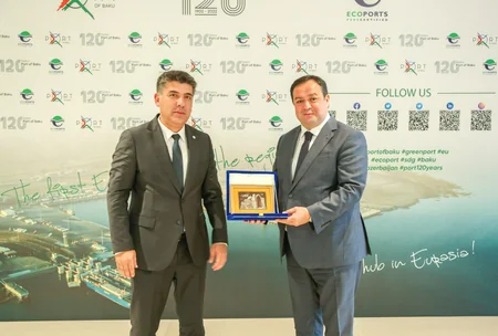 Özbəkistan rəsmisi : Bakı Limanı Azərbaycanla regional əməkdaşlıq üçün əsas rol oynayır