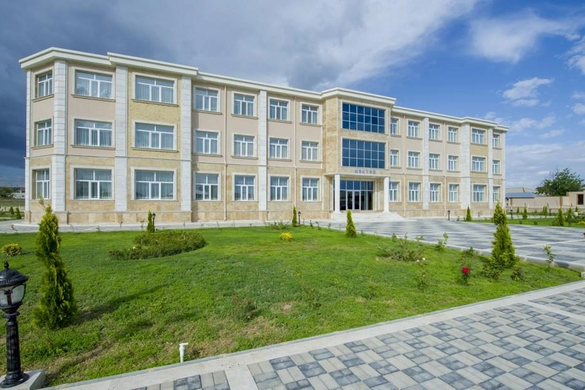 Naxçıvanda altı məktəb direktoru vəzifədən azad olunub