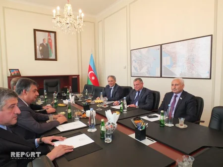 Milli Məclisin nümayəndə heyəti Gürcüstanda keçiriləcək parlament seçkilərini izləmək üçün Tbilisiyə gəlib