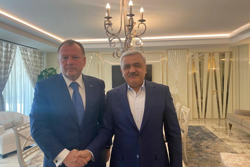Rövnəq Abdullayev IJF prezidenti ilə görüşüb